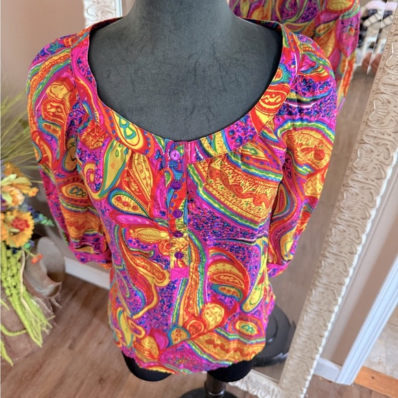 Trina Turk • 100% Silk Colorful Paisley Blouse - Picture 13 of 13
